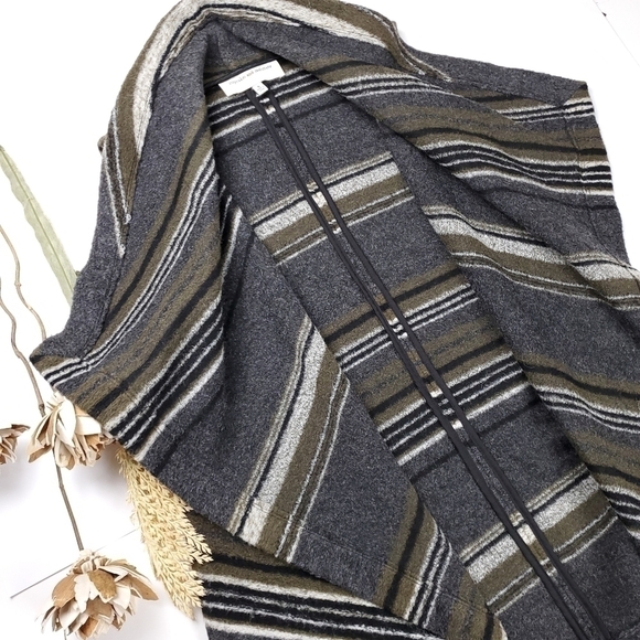Cupcakes & Cashmere Wool Blend Grey Heather Stripe Waterfall Cardigan Wr… - Picture 10 of 13